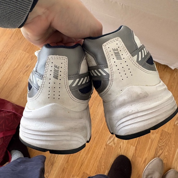 Nike trainers - Picture 3 of 6